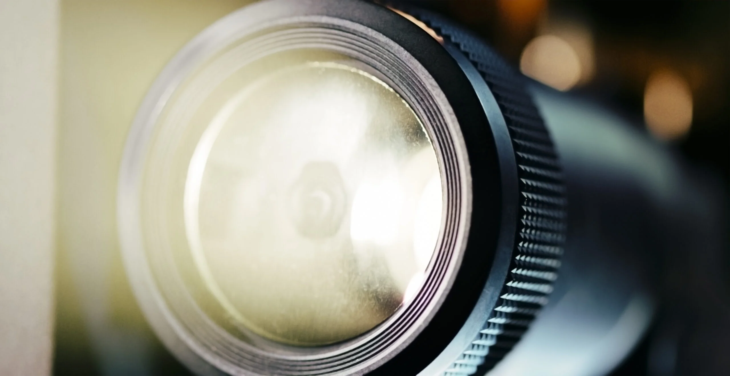 Media Hub - Camera lens